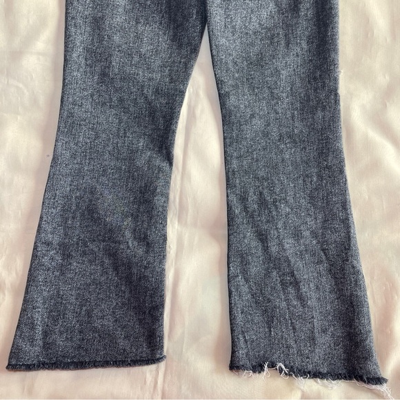 MOTHER- The Insider Crop Step Fray in Train Stops Gray Jeans Size 26 Ankle Crop - Picture 7 of 9